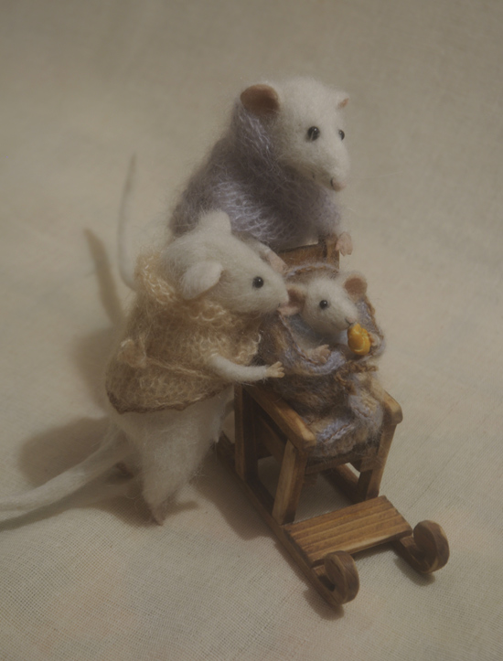 rat family on a walk